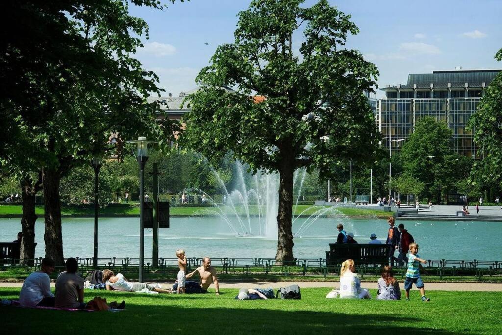 Apartamento New! Modern City Apt: Central W/ Private Entrence Bergen Exterior foto