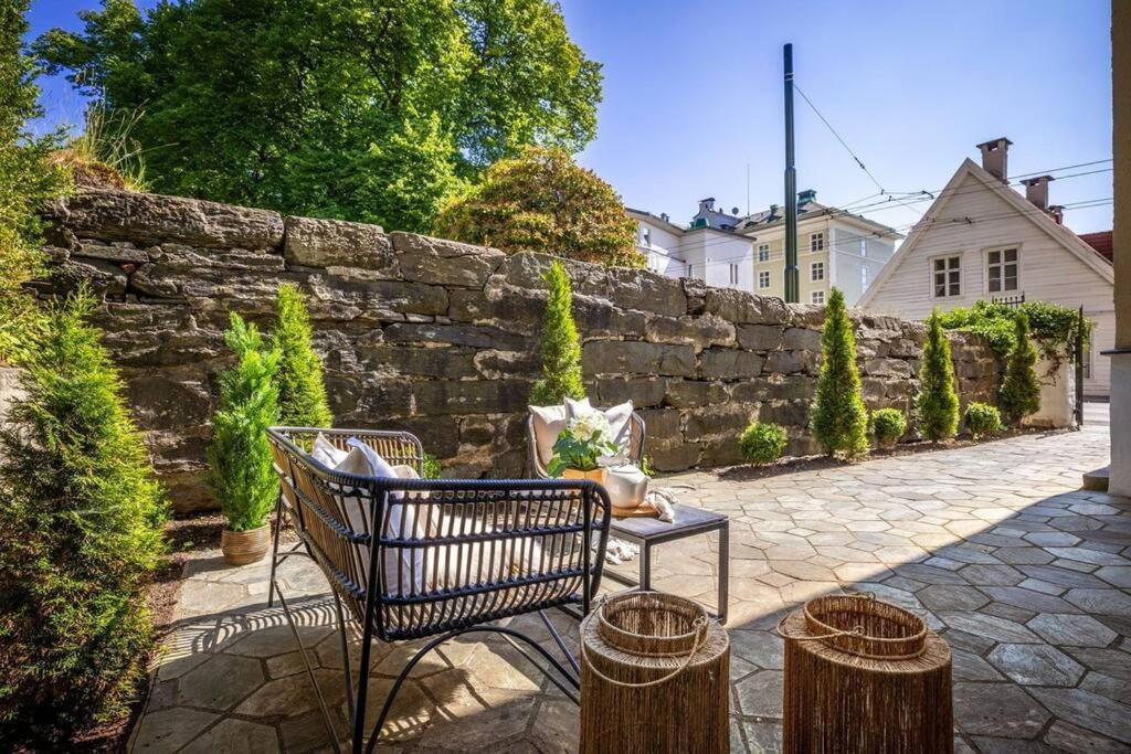 Apartamento New! Modern City Apt: Central W/ Private Entrence Bergen Exterior foto